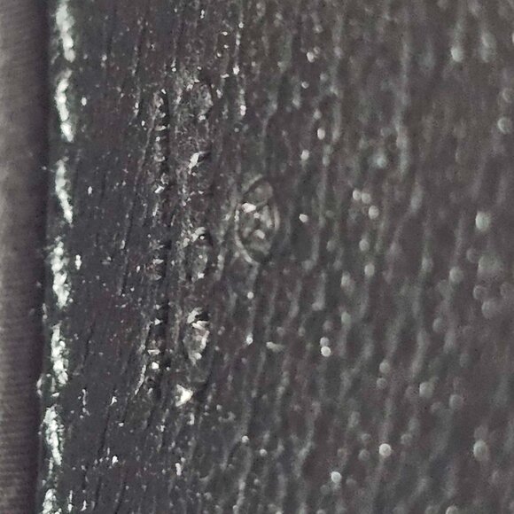 GUCCI Leather Phone Pouch Bag 300-042525 - Picture 9 of 10